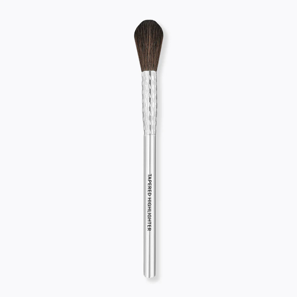 PENNELLO ILLUMINANTE  F08 - TAPERED HIGHLIGHTER
